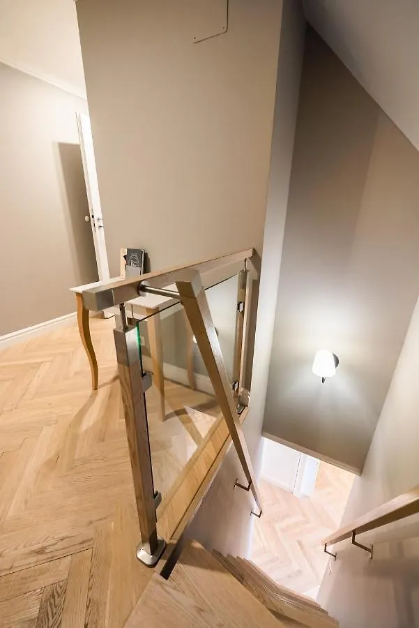Lovely Apartment In The Heart Of Warszawa