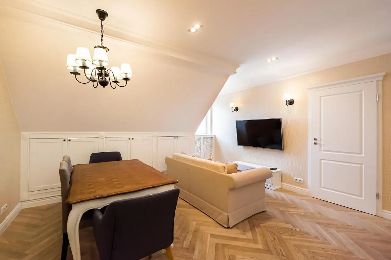 Lovely Apartment In The Heart Of Warszawa 0*,  Polen